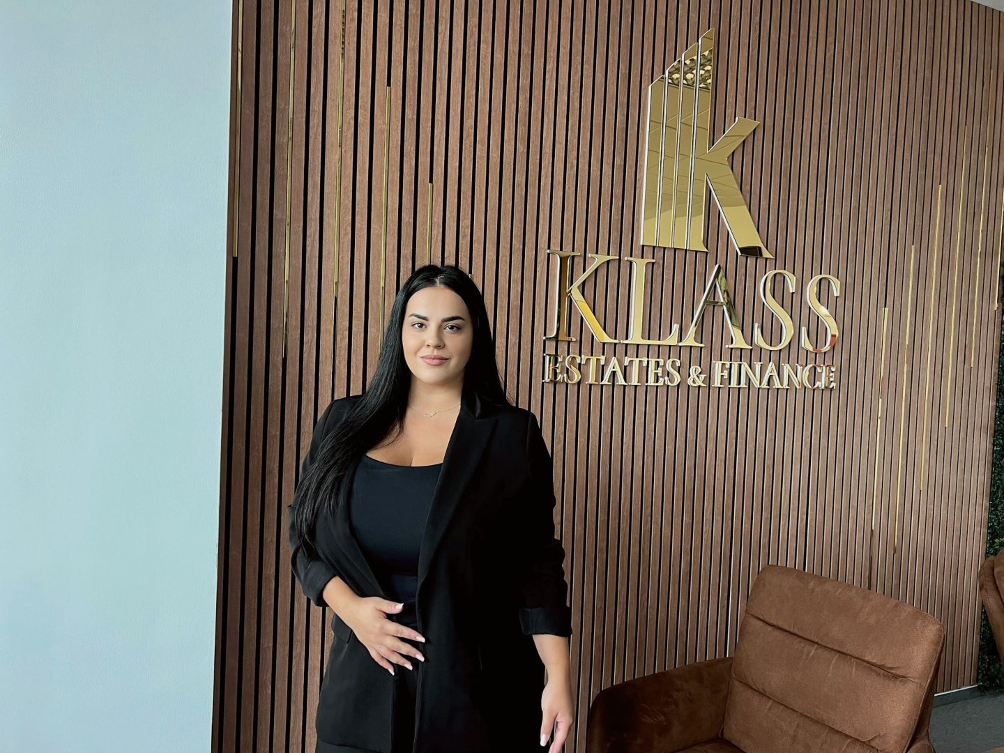 Corina Baba, Consultant Financiar & Broker Imobiliar la KLASS Estates & Finance – transparență și profesionalism în imobiliare